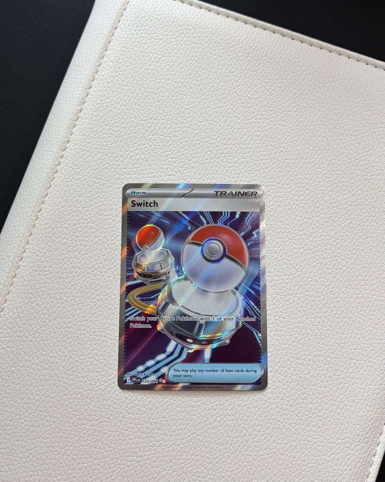 Switch Ultra Rare Phantasmal Flames 123/094