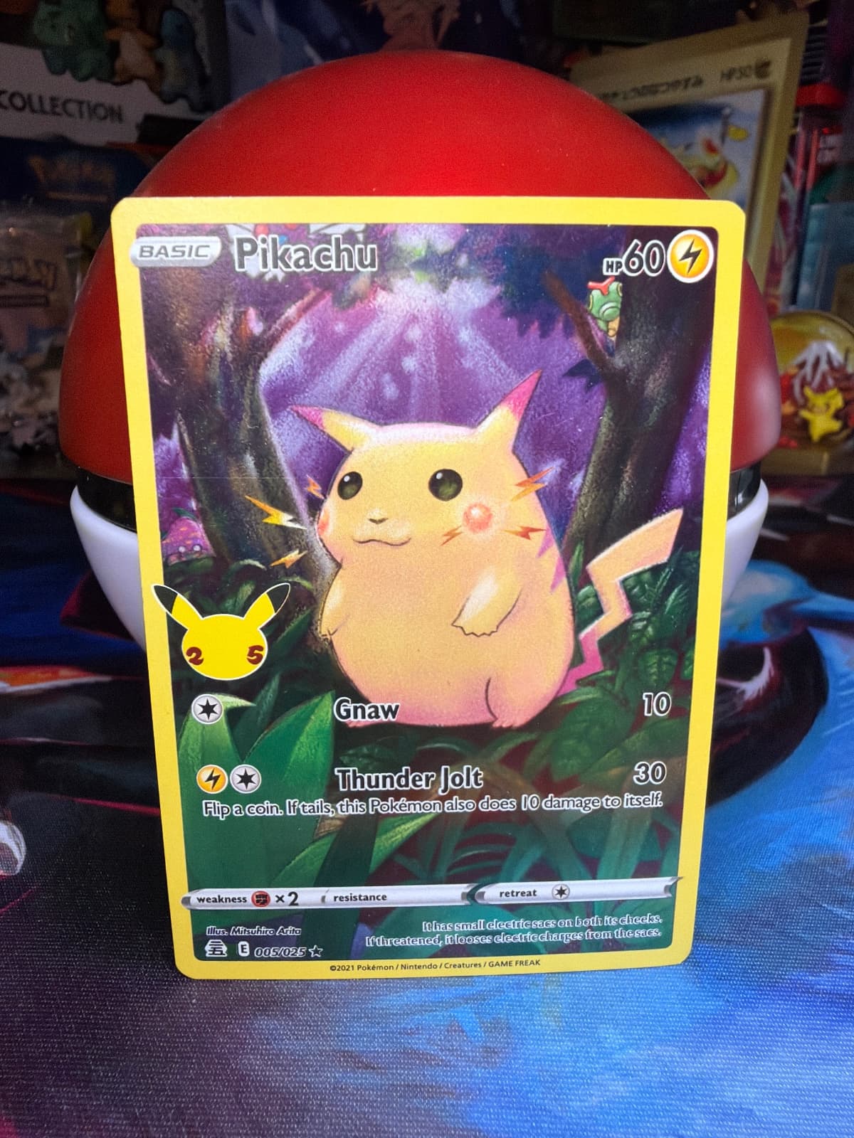 2021 Pokemon 151 Pikachu 025/165