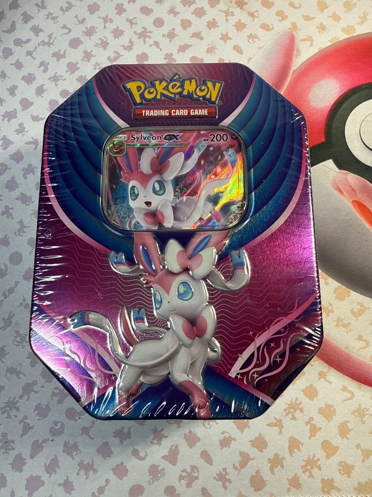 Evolution Celebration Tin [Sylveon GX]